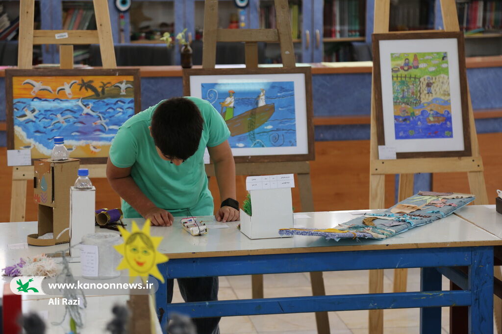 1304985-1 نمایشگاه نقاشی و کاردستی «من و محیط زیست» در بوشهر افتتاح شد