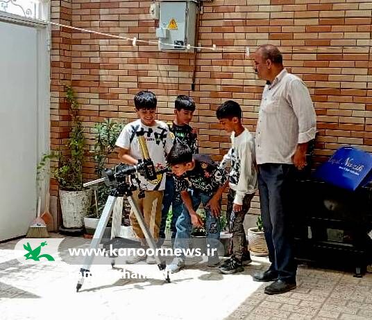 1305149-1 علم برای همه به نصیرآباد رسید