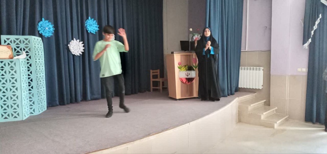 فرماندار شهرستان برخوار از کانون حبیب‌آباد بازدید کرد