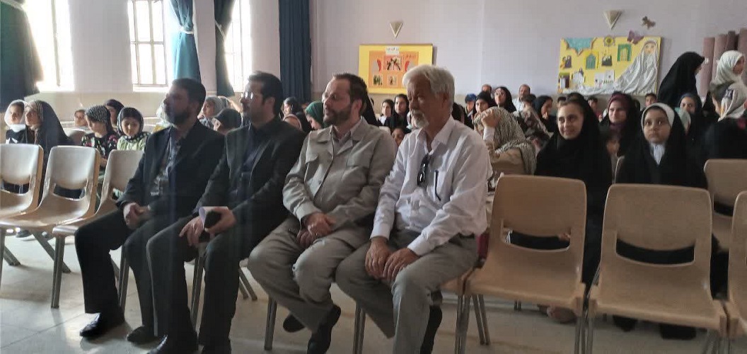 فرماندار شهرستان برخوار از کانون حبیب‌آباد بازدید کرد