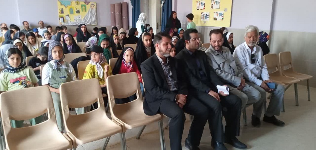 فرماندار شهرستان برخوار از کانون حبیب‌آباد بازدید کرد