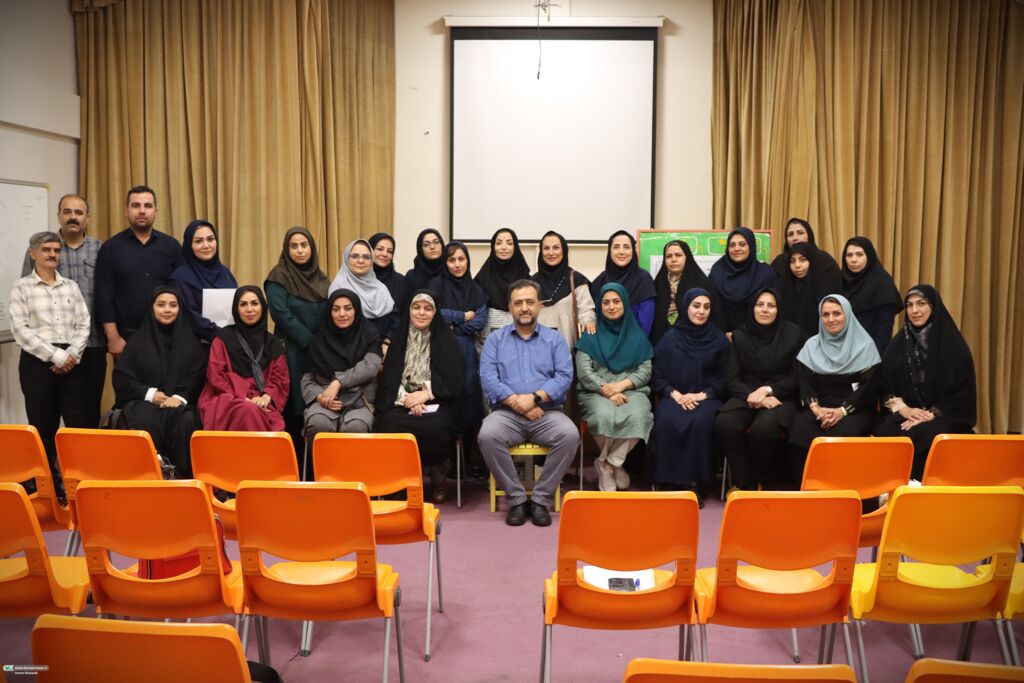 مربیان کانون استان تهران بایدها و نبایدهای سرود را آموختند