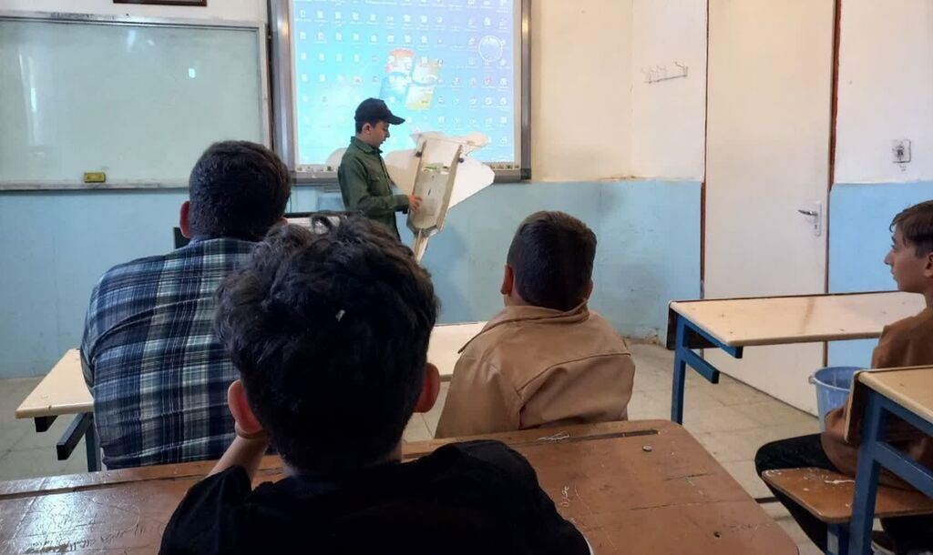 برگزاری کارگاه علمی ساخت پهپاد توسط کانون‌یار و رابط علمی مرکز سنقر