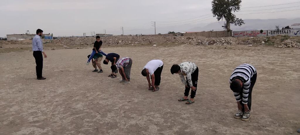 ویژه برنامه «بشیم روستا» و برگزاری جشنواره بازی‌های محلی در کتابخانه سیار البرز