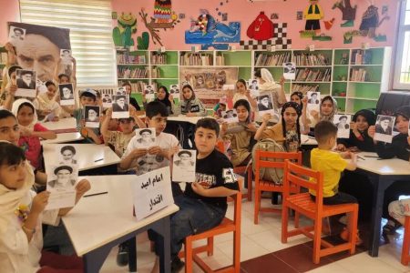 تداوم راه روشن امام در دل نسل آینده