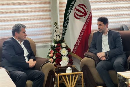 اعلام حمایت برای تجهیز پروژه آمفی‌تئاتر مرکز فاروج