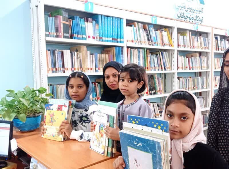 1306929-1 طرح یار مهربان" هر کلاس یک قفسه کتاب"در هرمزگان اجرا می شود