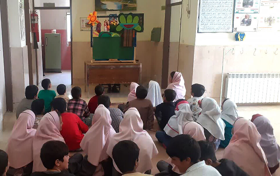 ترویج کتاب‌خوانی، از کتابخانه‎‌های کوچک تا پادکست‌های نوآورانه