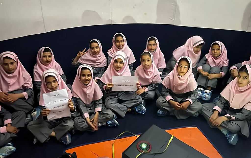 ترویج کتاب‌خوانی، از کتابخانه‎‌های کوچک تا پادکست‌های نوآورانه