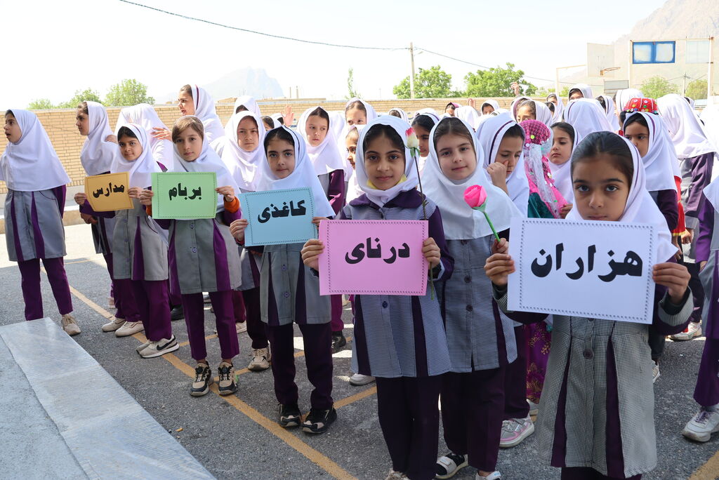 ترویج کتاب‌خوانی، از کتابخانه‎‌های کوچک تا پادکست‌های نوآورانه