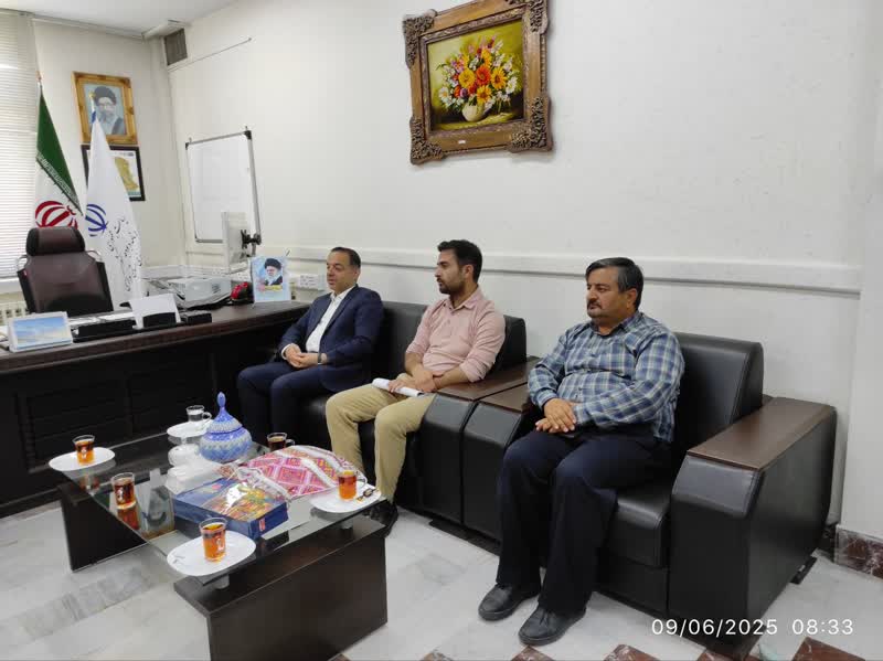 1307066-1 دیدار مدیرکل کانون استان مرکزی با سرپرست سازمان مدیریت و برنامهریزی