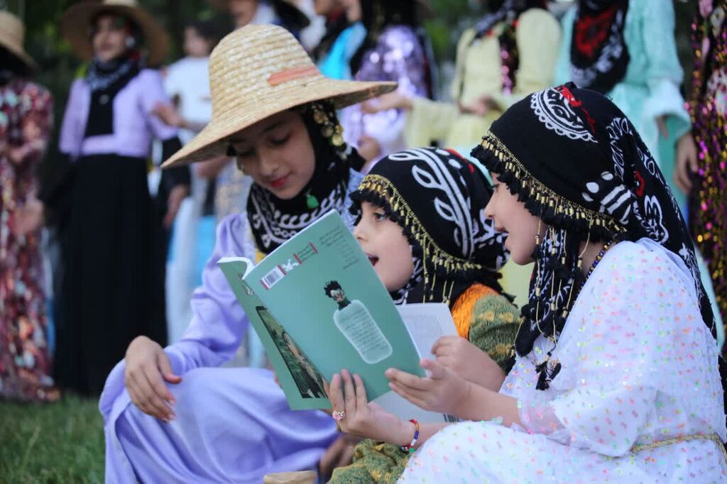 1307236-2 جشن پر شور آغاز فعالیتهای تابستانی در روانسر