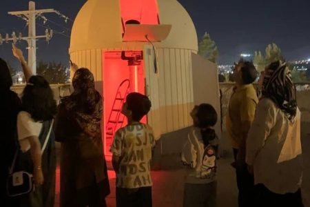 شبی باآسمان هزارستاره‌ درایلام