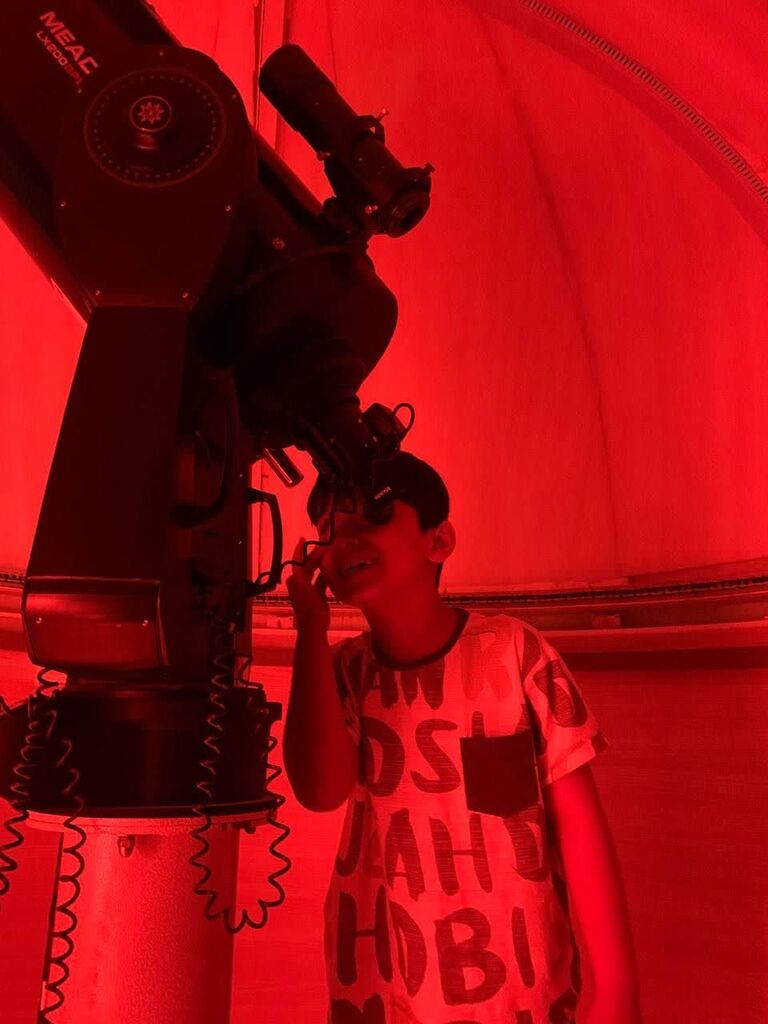 1307753-2 شبی با آسمان هزار ستاره درایلام