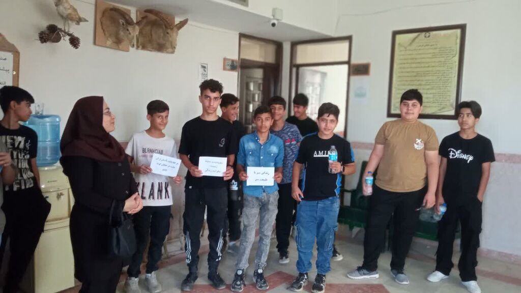 1307759-2 فعالیتهای زیستمحیطی اعضای مرکز قصرشیرین