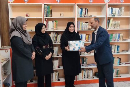 تقدیر از فرزند شهید در دهه امامت و ولایت 