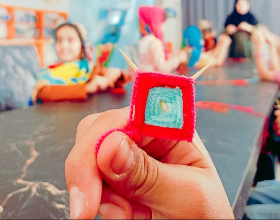 گرامی‌داشت روز صنایع دستی با هنر دست کودکان ثلاث‌باباجانی