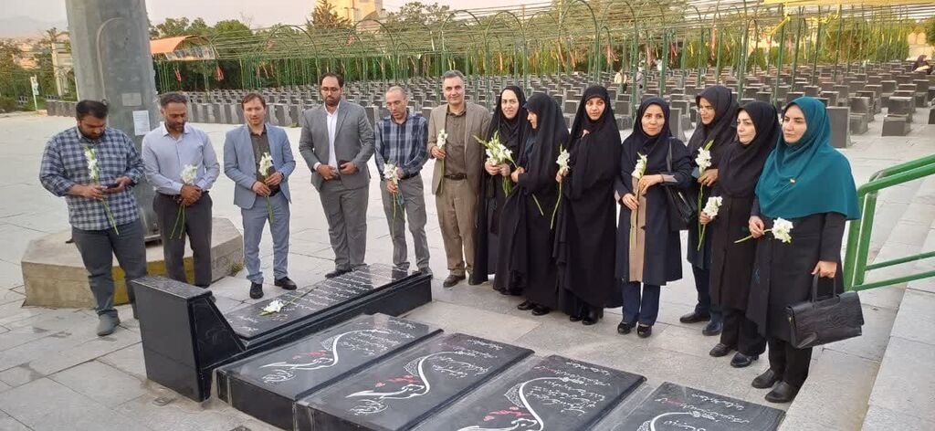 آغاز به کار سرپرست جدید کانون پرورش فکری استان همدان با ادای احترام به شهدا