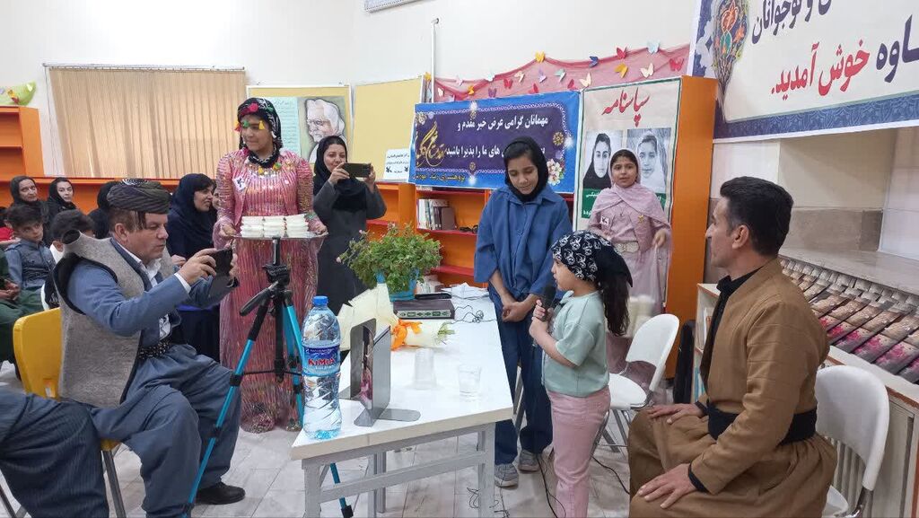 جشن آغاز فعالیت‌های تابستانی در مرکز پاوه