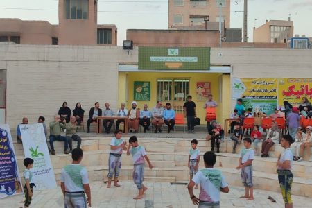 اجرای ورزش زورخانه‌ای نونهالان در مرکز فرهنگی کاشمر