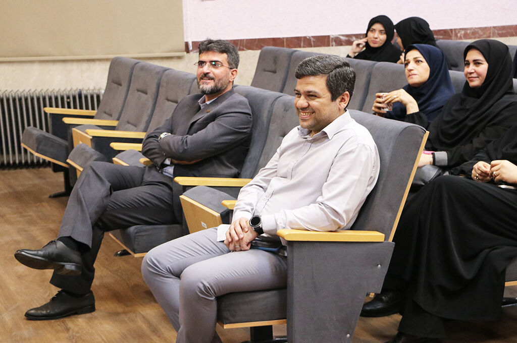 برگزاری کارگاه  آموزشی فن‌بیان و سخنوری؛ ویژه‌ مربیان کانون گیلان