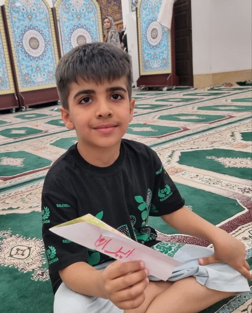 اجرای برنامه‌های مرکز سرپل‌ذهاب در اجتماع مردمی حرم احمدبن اسحاق