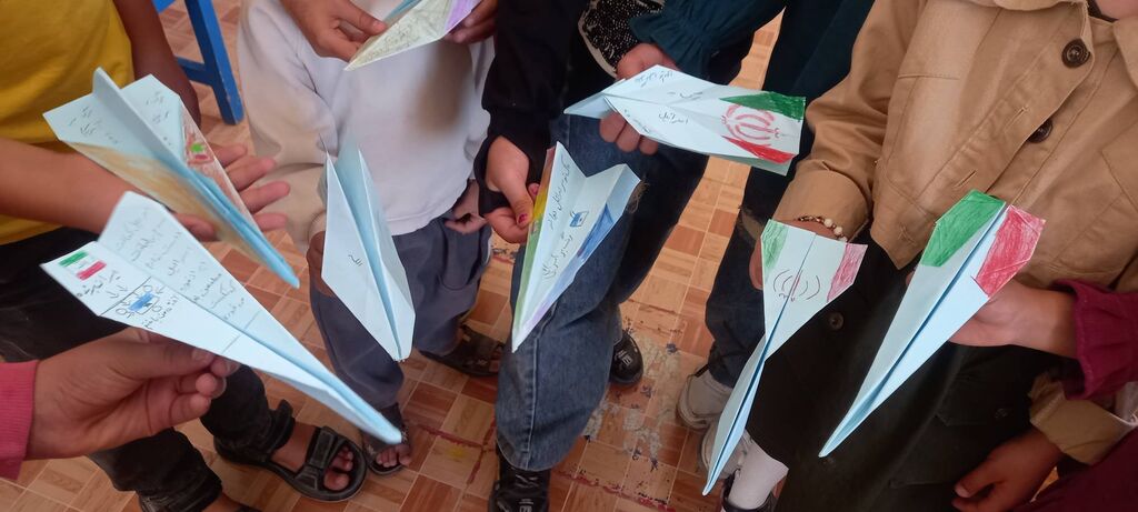 1309332-1 ترویج ارزشهای ایثار و مقاومت در مراکز صفاشهر و مرودشت