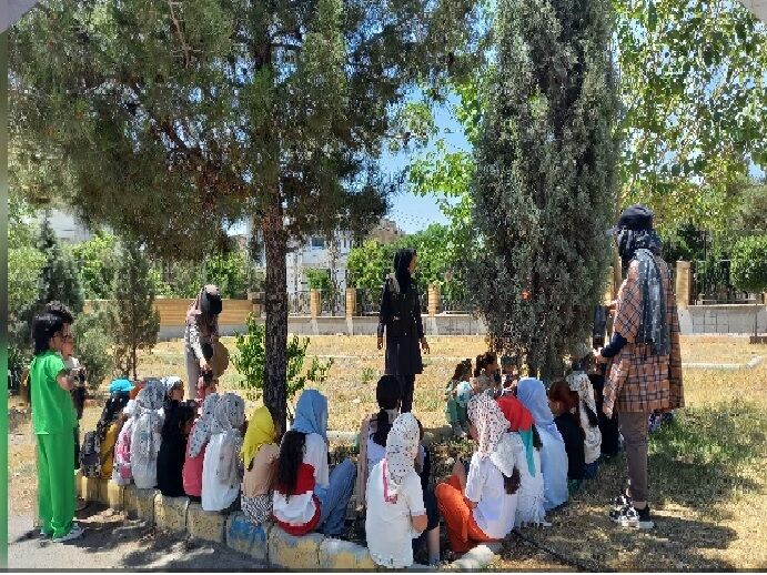 آشنایی اعضا مرکز فرهنگی شماره ۸ مشهد با حفظ منابع طبیعی