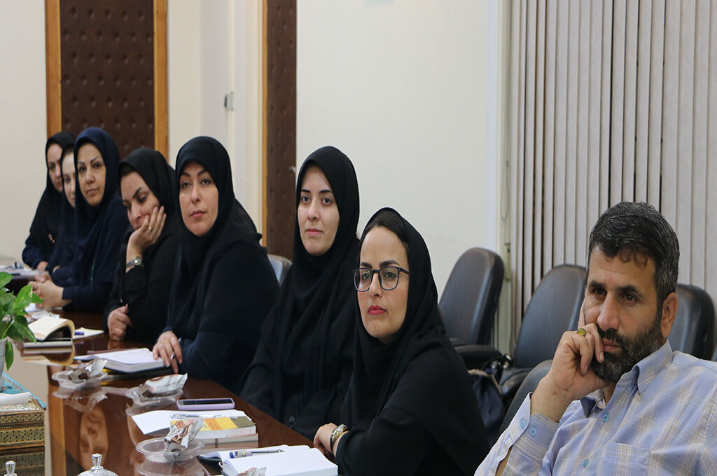 1309624-1 کارگاه آشنایی با عناصر داستاننویسی و شیوههای آموزش نوشتن خلاق