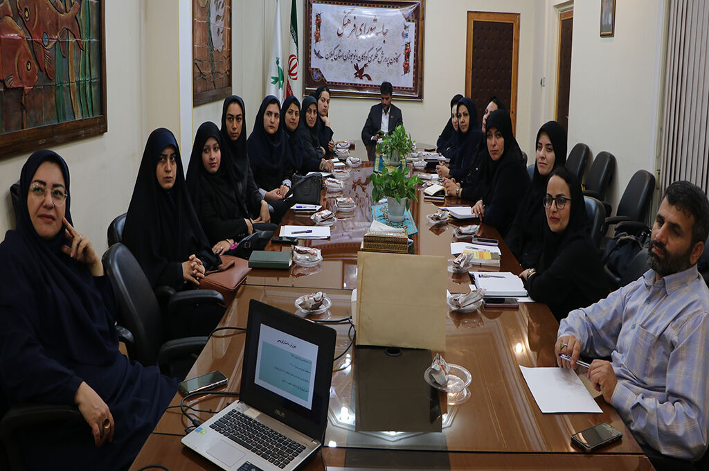 1309628-1 کارگاه آشنایی با عناصر داستاننویسی و شیوههای آموزش نوشتن خلاق