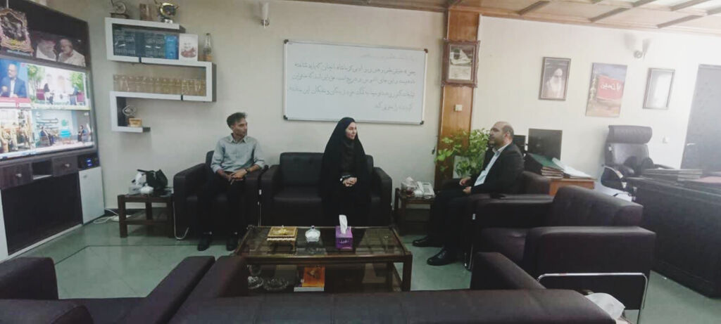 نشست سرپرست کانون کرمانشاه با مدیرکل صدا و سیمای استان