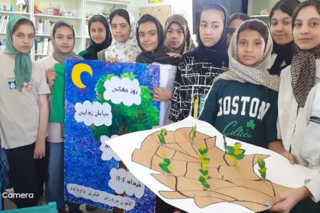 ویژه برنامه بیابان زدایی در کانون پرورش فکری داودآباد 