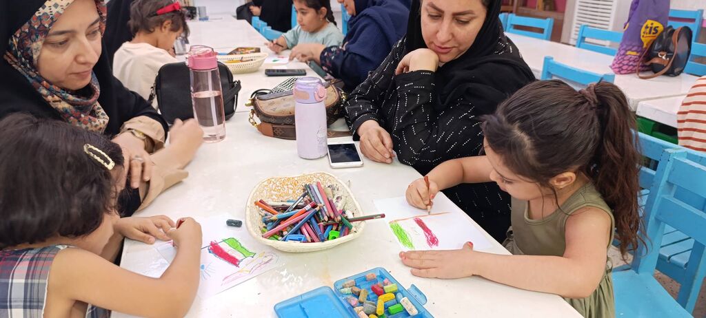 1309933-1 کارگاه مادر کودک در مرکز جهرم یک