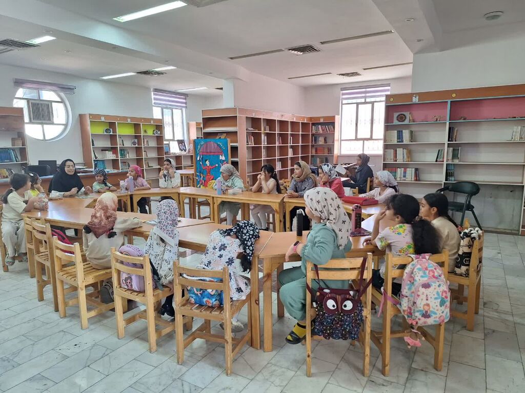 1310014-1 «دلیرانه پرواز کن»؛ کودکان دامغانی، صلح و دوستی را با بالهای پروانه به پرواز درآوردند