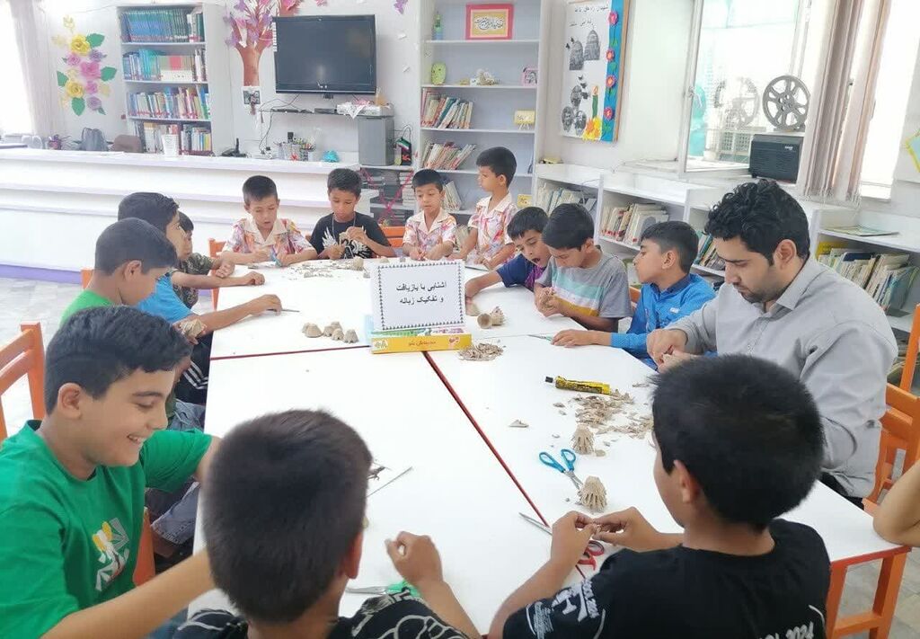 آشنایی اعضای جیم‌آباد با محیط زیست و راه‌های حفاظت از منابع طبیعی