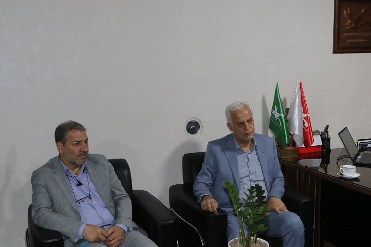 1310163-1 شهردار اصفهان مهمان مدیرکل کانون استان شد