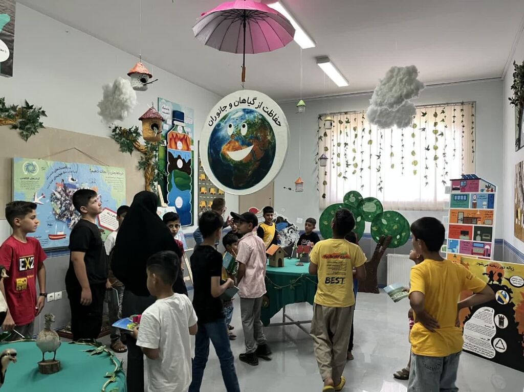 برنامه‌های هفته ملی و روز جهانی محیط زیست در مرکز اشنویه برگزار شد