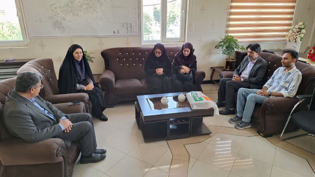 سرپرست کانون کرمانشاه با فرماندار کنگاور دیدار کرد