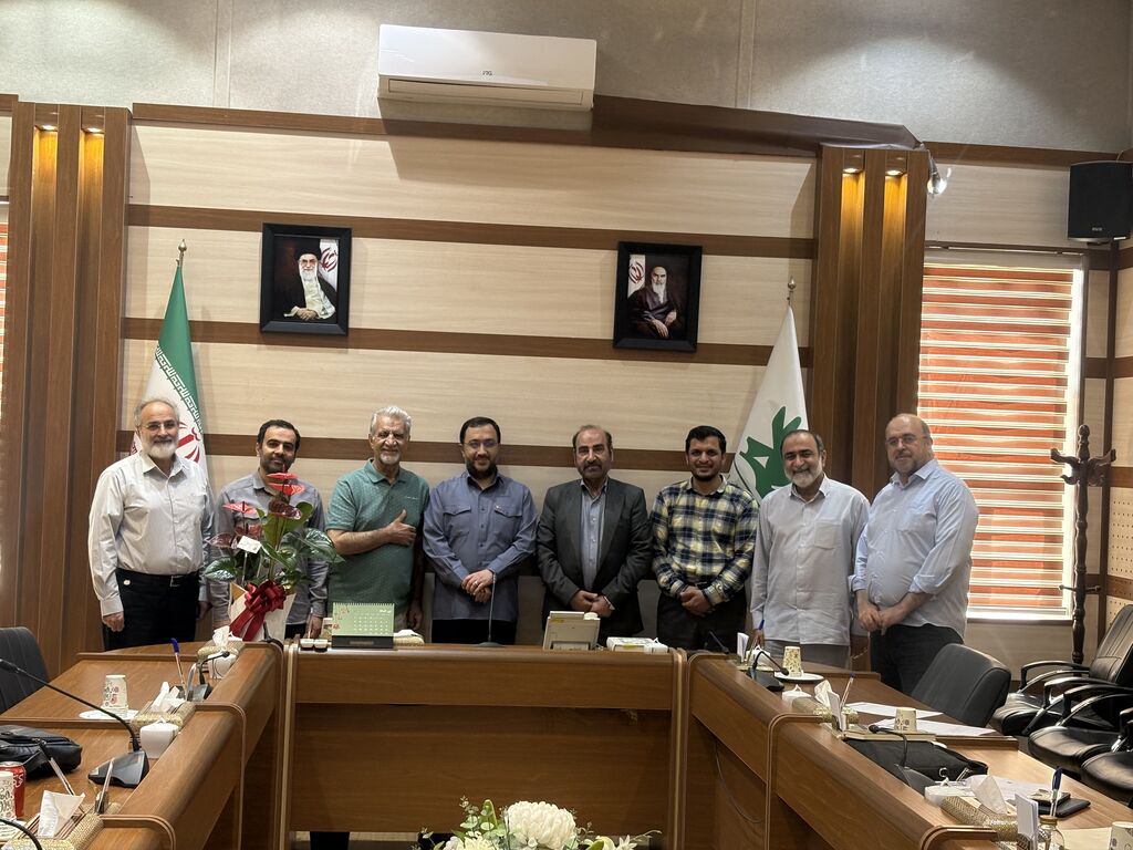 1310918-3 نشست شورای عالی کتاب کانون برگزار شد