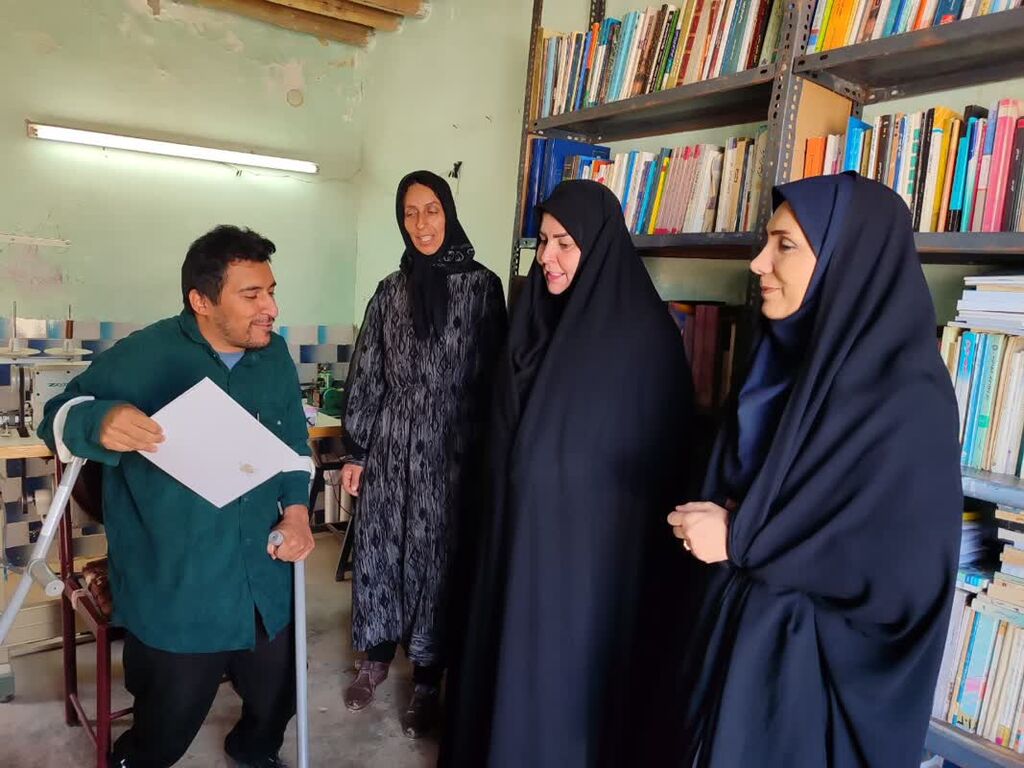 500جلدکتاب کودک ونوجوان اهدا به سفیر دانایی روستای رستم‌خان (کپنه کران) شهرستان ایوان اهداشد