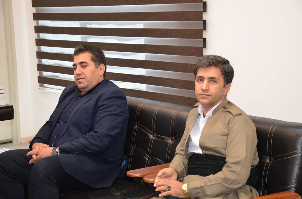 سرپرست کانون کرمانشاه با فرماندار ثلاث‌باباجانی دیدار کرد
