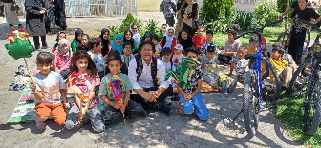 برپایی کاروان خودرویی «ایستاده‌ایم تا ابد برای وطن»