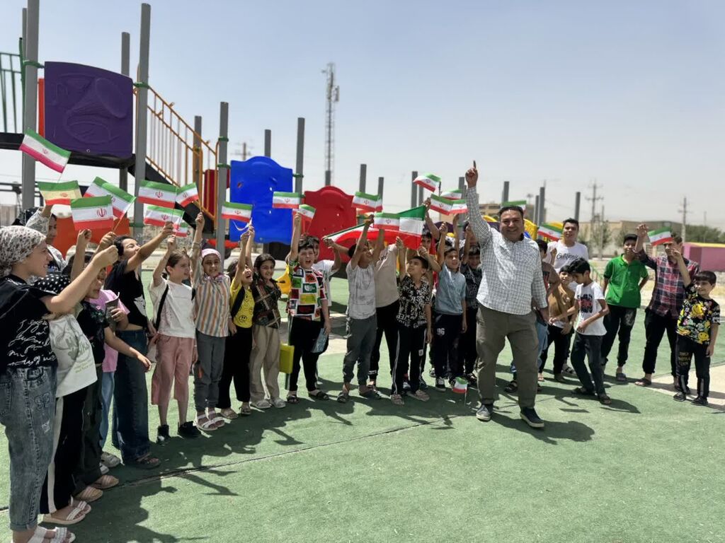 1311655-1 نسیم پیک امید در هوای مسکن مهر اسلامآباد غرب پیچید