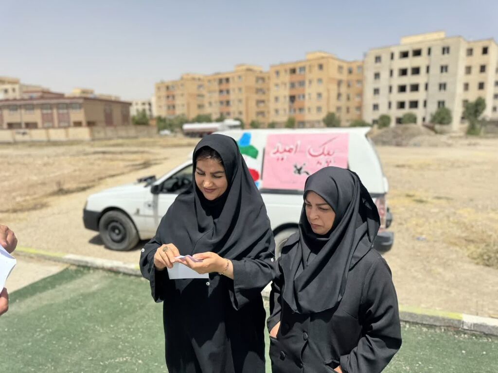 1311669-1 نسیم پیک امید در هوای مسکن مهر اسلامآباد غرب پیچید