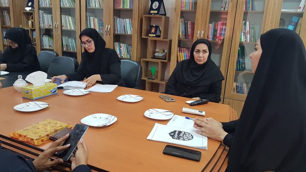 پنجمین نشست شورای فرهنگی کانون کرمانشاه