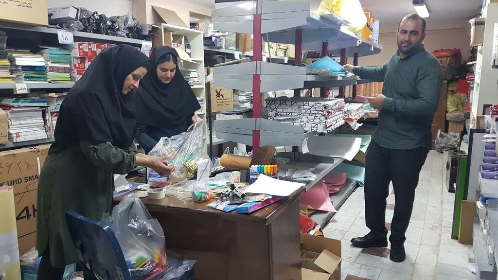 1312154-1 ارسال بستههای ملزومات تابستانی به مراکز کانون کرمانشاه