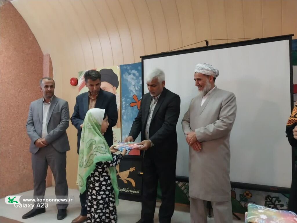 ویژه‌برنامه «ایران استوار» و جشن آغاز کلاس‌های تابستانه در گمیشان برگزار شد