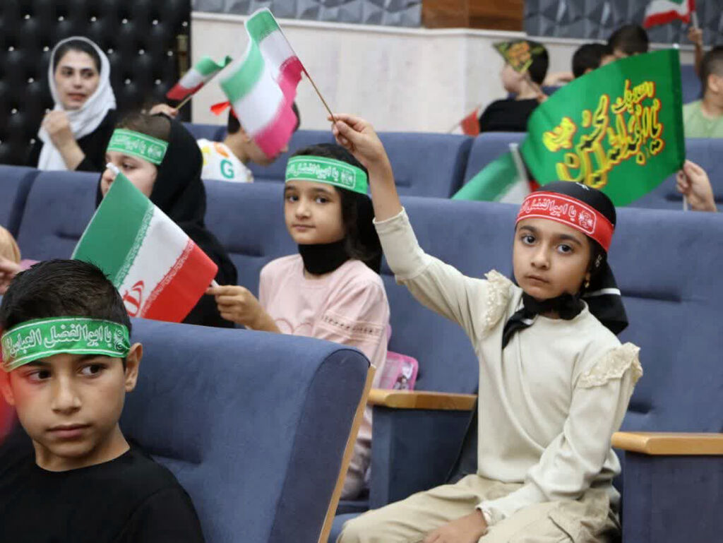 1312289-1 برگزاری گردهمآیی کودکان عاشورایی در کانون «تالش» و «سیاهکل»/ حرکتی در امتداد نغمههای حسینی و به یاد لالههای پَرپَر