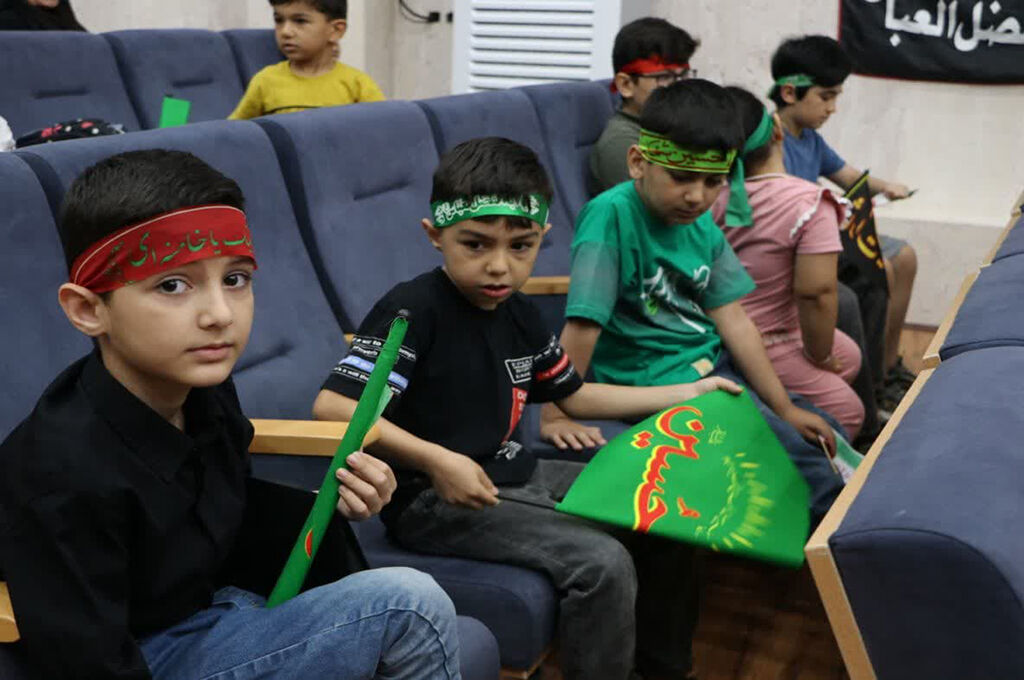 1312290-1 برگزاری گردهمآیی کودکان عاشورایی در کانون «تالش» و «سیاهکل»/ حرکتی در امتداد نغمههای حسینی و به یاد لالههای پَرپَر