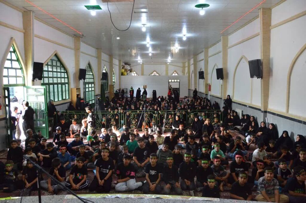 سومین آیین گردهمایی کودکان عاشورایی در شهرستان سنقر